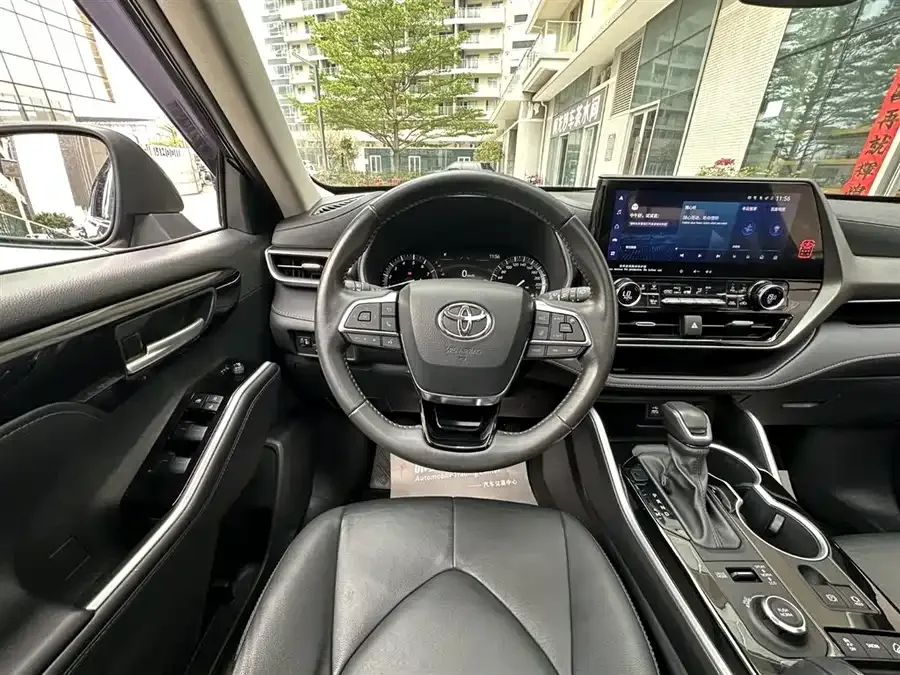 Toyota Highlander Highlander 2022 380T 4WD Premium Edition 7 Seaters 2023 — миниатюра 5