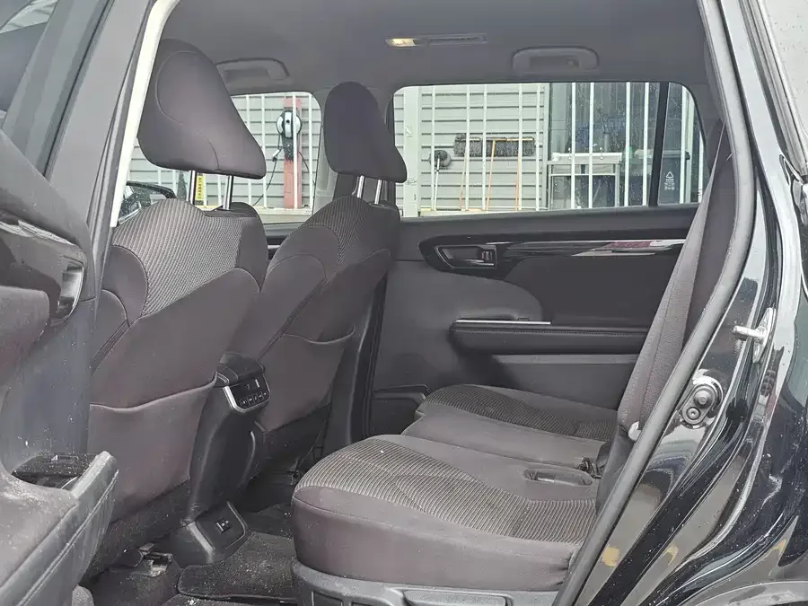 Toyota Highlander Highlander 2022 Dual Engine 2.5L 2WD Elite Edition 7 Seaters 2023 — миниатюра 2
