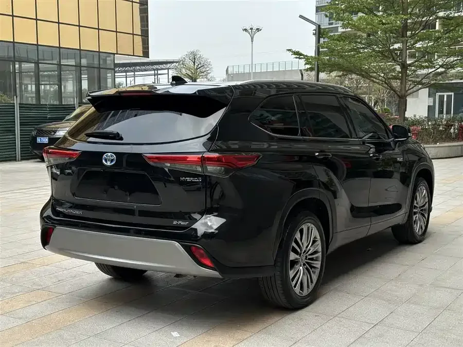 Toyota Highlander Highlander 2022 Dual Engine 2.5L 4WD Premium Edition 7 Seaters 2022 — миниатюра 2