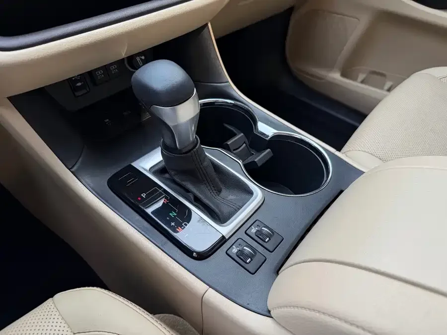 Toyota Highlander Highlander 2021 2.0T 4WD Luxury Edition 7 Seaters 2022 — миниатюра 2