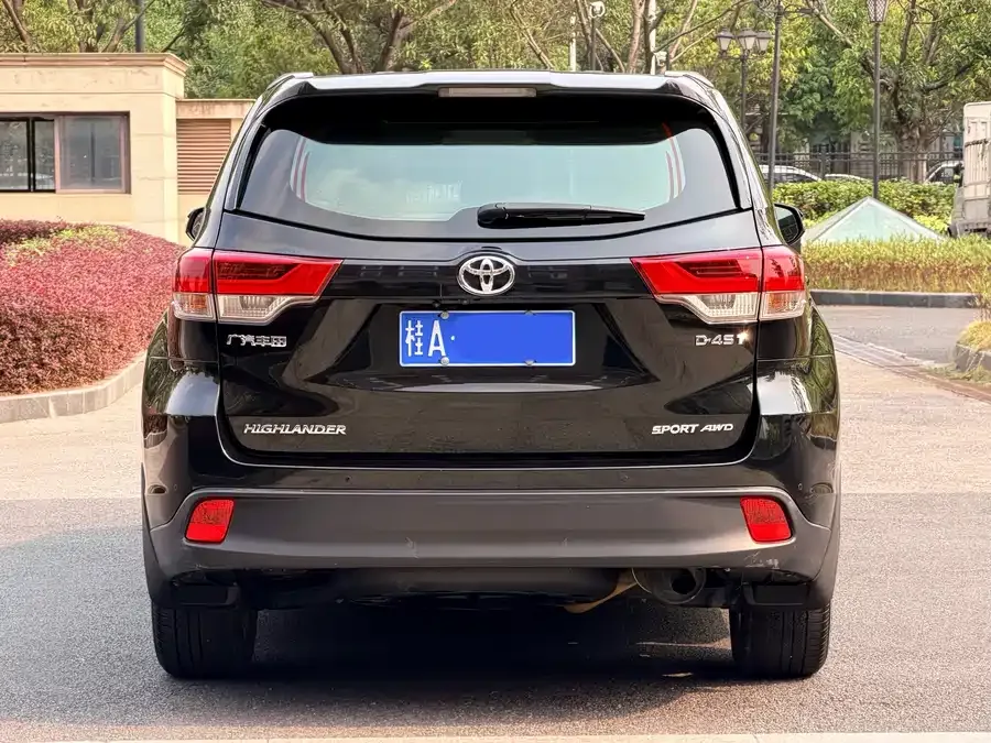 Toyota Highlander Highlander 2021 2.0T 4WD Luxury Edition 7 Seaters 2022 — миниатюра 5