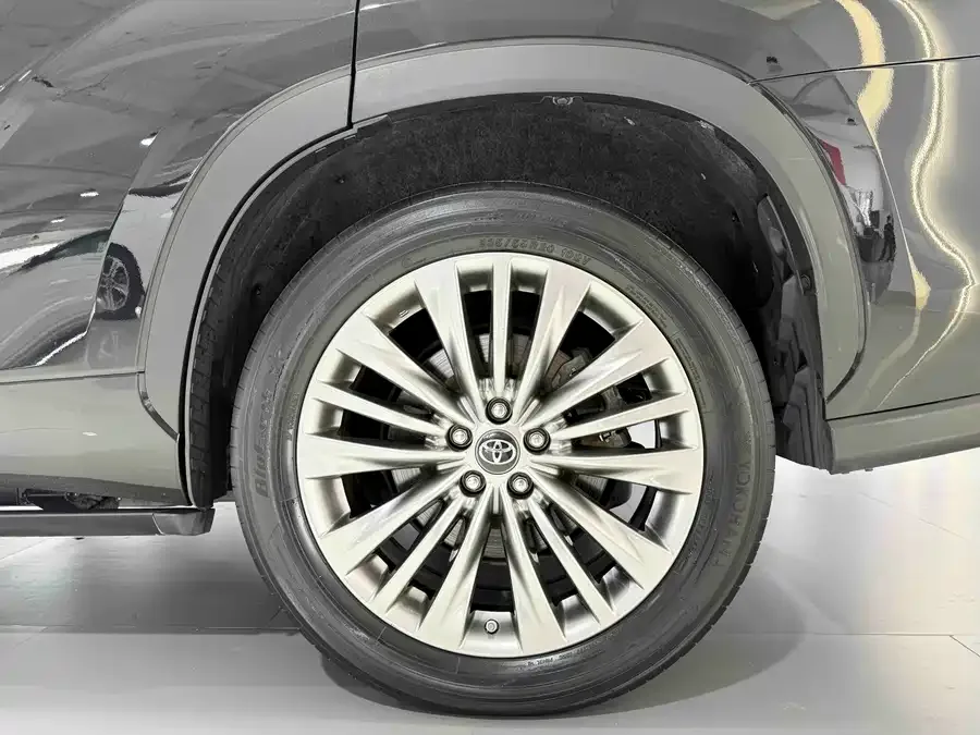Toyota Highlander Highlander 2022 380T 4WD Premium Edition 7 Seaters 2022 — миниатюра 3