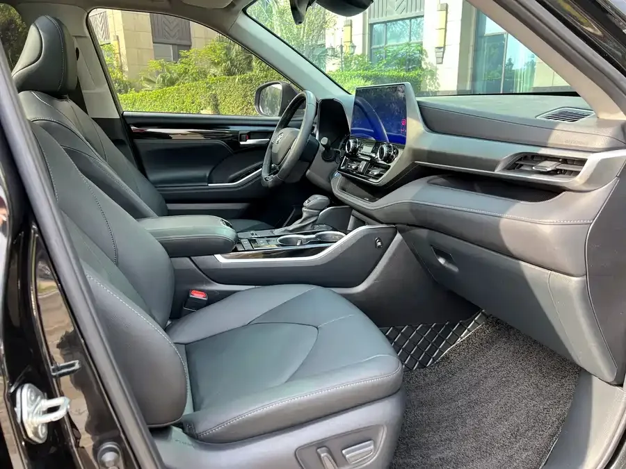 Toyota Highlander Highlander 2022 Dual Engine 2.5L 2WD Premium Edition 7 Seaters 2022 — миниатюра 3