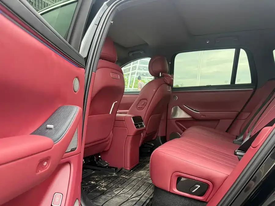 AITO M7 Wenjie M7 2026 Extended Range Max 4WD 5-Seater (192-line LiDAR) 2026 — миниатюра 5