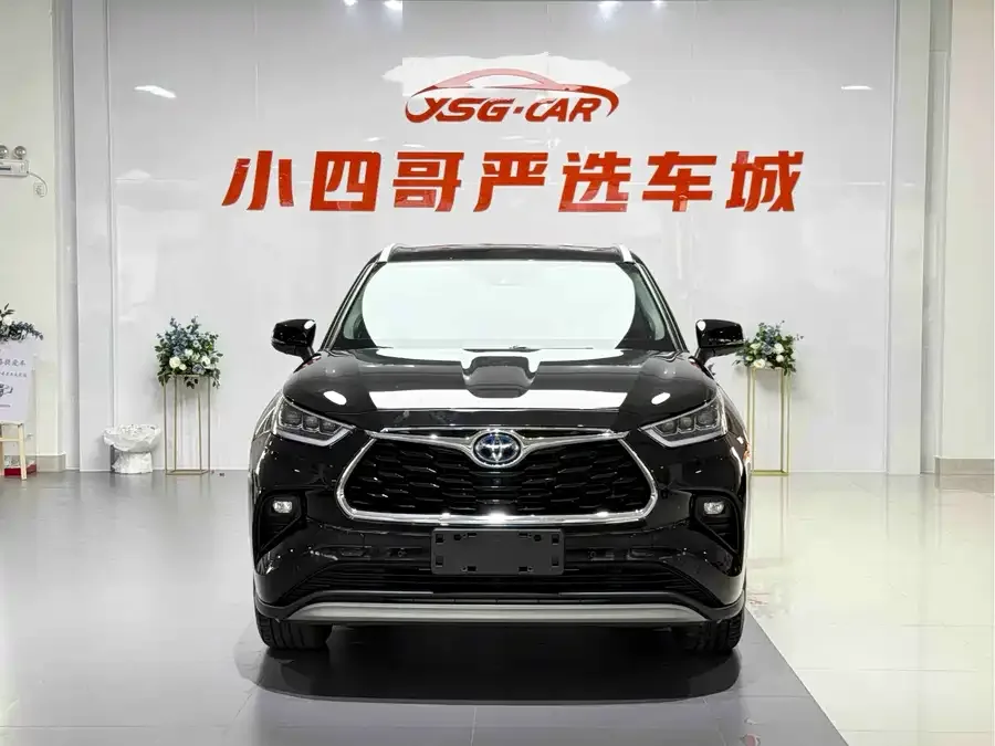 Toyota Highlander Highlander 2022 Dual Engine 2.5L 4WD Premium Edition 7 Seaters 2022 — миниатюра 2