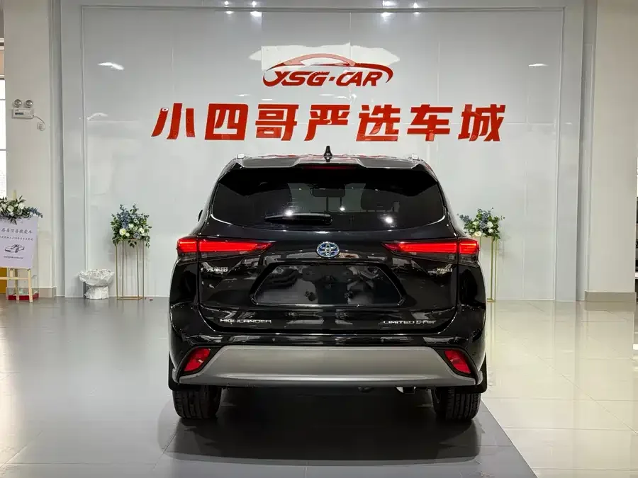 Toyota Highlander Highlander 2022 Dual Engine 2.5L 4WD Premium Edition 7 Seaters 2022 — миниатюра 4