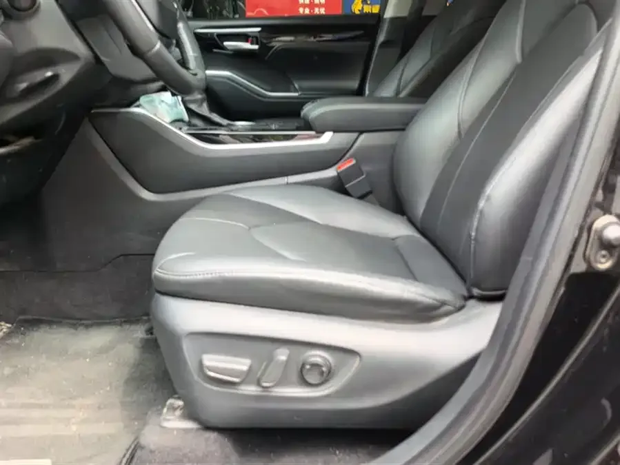 Toyota Highlander Highlander 2022 Dual Engine 2.5L 4WD Luxury Edition 7 Seaters 2022 — миниатюра 3