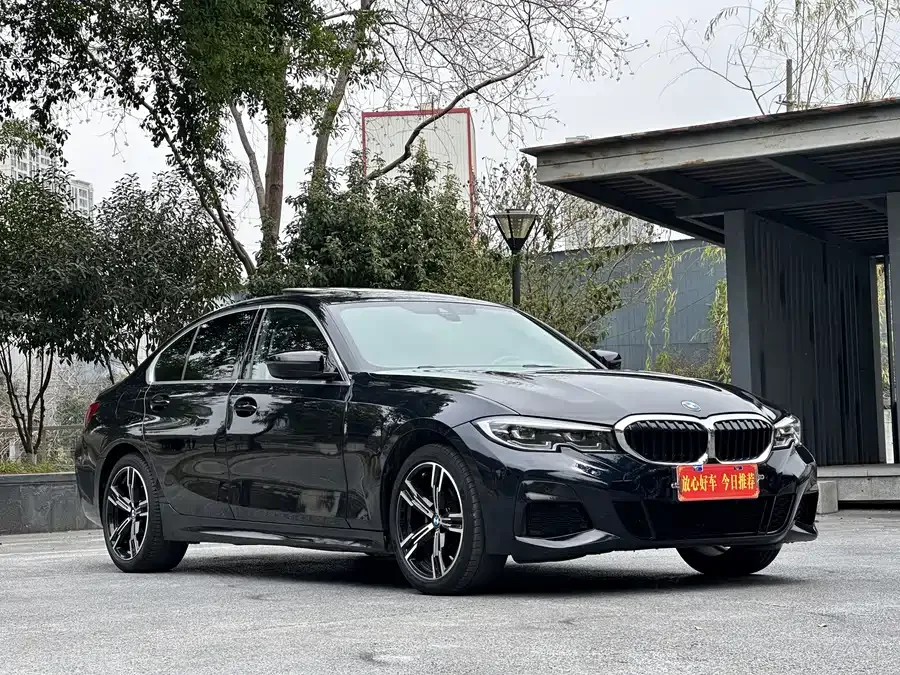 BMW 3 Series BMW 3 Series 2022 325i M Sport Package 2022 — фото 1, купить с доставкой в Москву