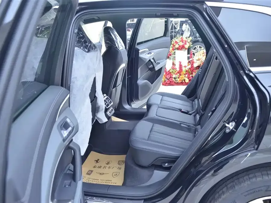 Audi Q5L 2026 2.0T Hybrid Luxury 2026 — миниатюра 5