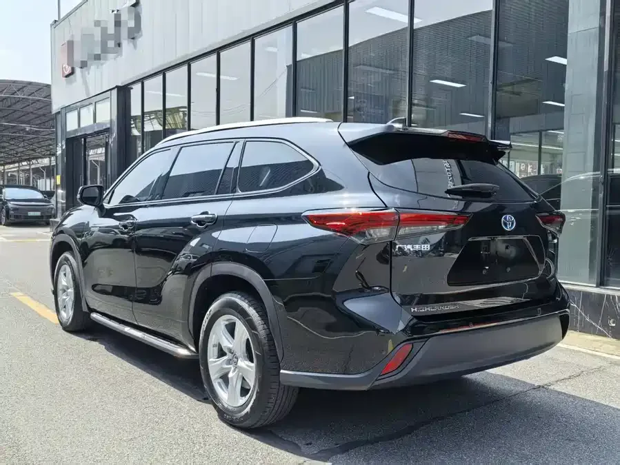 Toyota Highlander Highlander 2022 Dual Engine 2.5L 2WD Elite Edition 5 Seaters 2022 — миниатюра 3