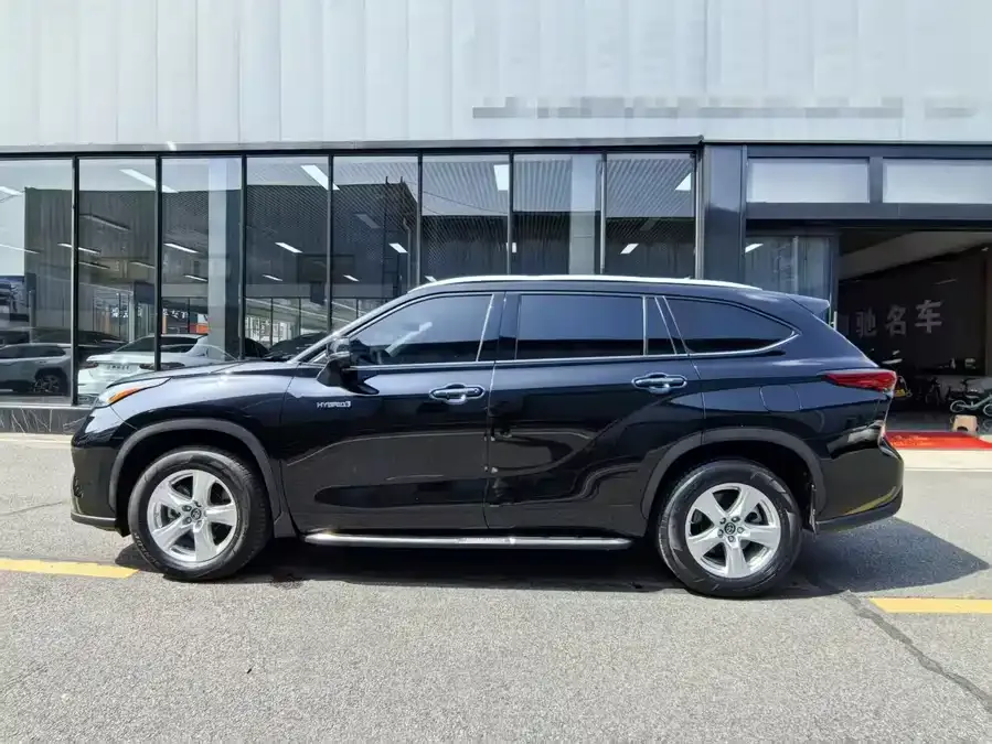 Toyota Highlander Highlander 2022 Dual Engine 2.5L 2WD Elite Edition 5 Seaters 2022 — миниатюра 4