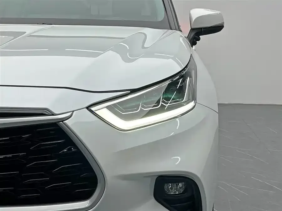 Toyota Highlander Highlander 2024 2.5L Intelligent Electric Hybrid Dual Engine 2WD Elite Edition 5 Seaters 2025 — миниатюра 3
