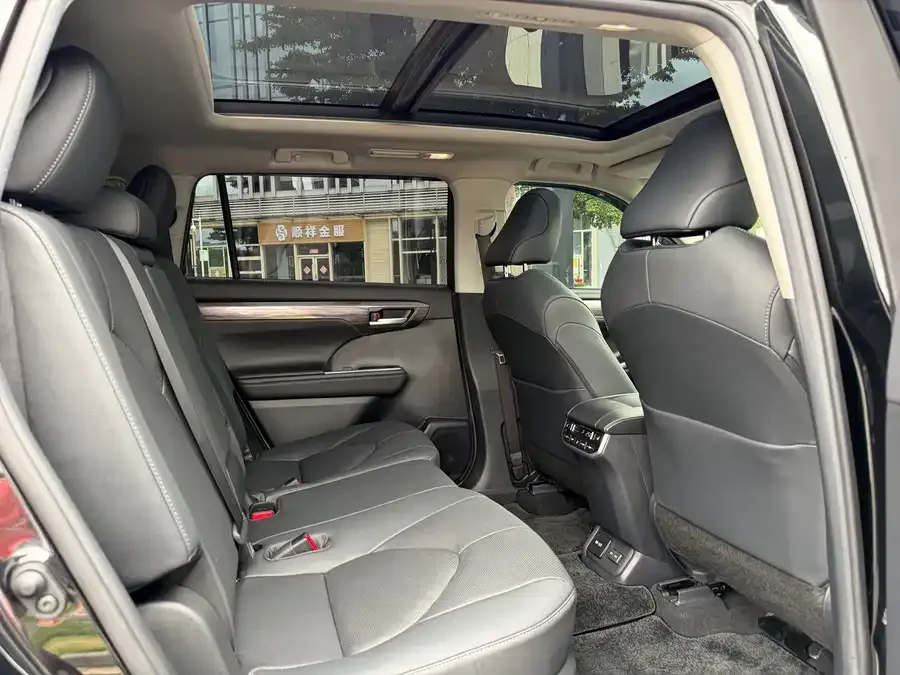 Toyota Highlander Highlander 2023 2.5L Intelligent Electric Hybrid Dual Engine 4WD Supreme Edition 7 Seaters 2023 — миниатюра 3