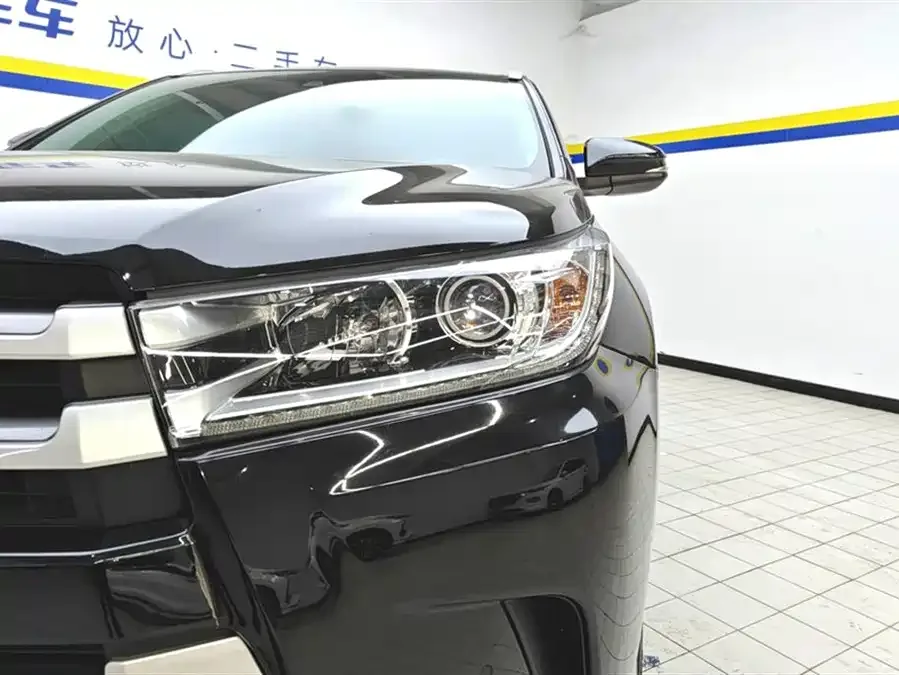Toyota Highlander Highlander 2021 2.0T 4WD Luxury Edition 7 Seaters 2022 — миниатюра 2