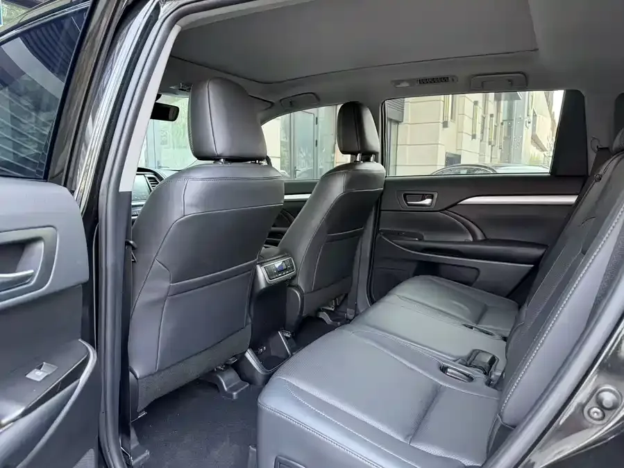 Toyota Highlander Highlander 2021 2.0T 4WD Luxury Edition 7 Seaters 2022 — миниатюра 2