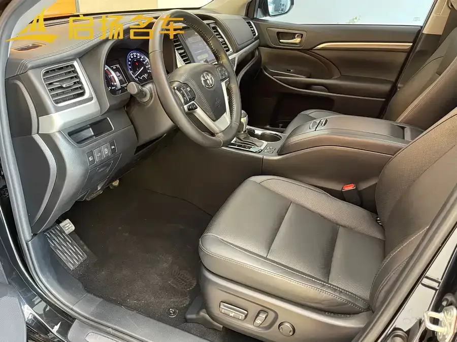 Toyota Highlander Highlander 2021 2.0T 2WD Premium Edition 7 Seaters 2022 — миниатюра 4