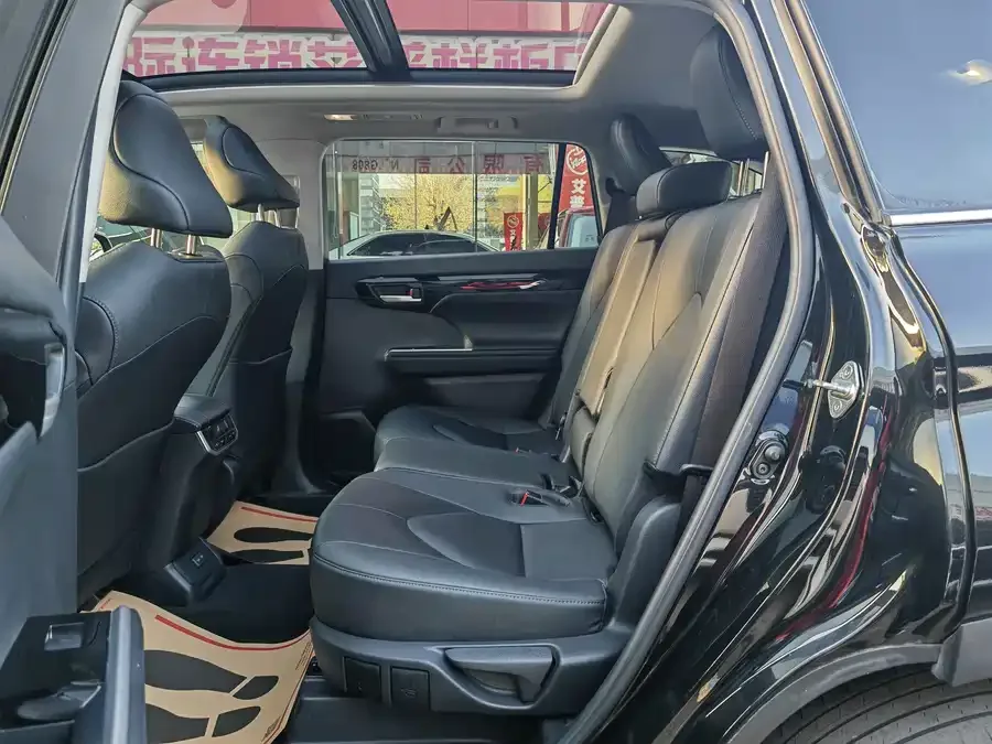 Toyota Highlander Highlander 2022 380T 4WD Premium Edition 7 Seaters 2022 — миниатюра 4