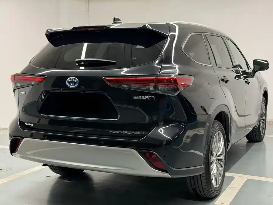 Toyota Highlander Highlander 2024 2.5L Intelligent Electric Hybrid Dual Engine 4WD Premium Edition 7 Seaters 2024 — миниатюра 5