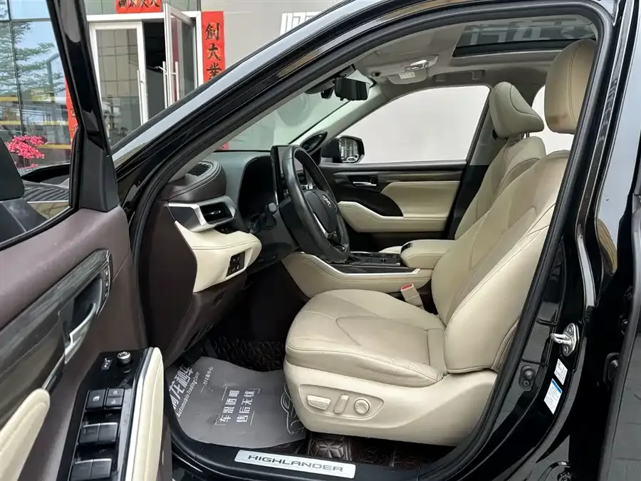 Toyota Highlander Highlander 2022 Dual Engine 2.5L 4WD Supreme Edition 7 Seaters 2022 — миниатюра 3