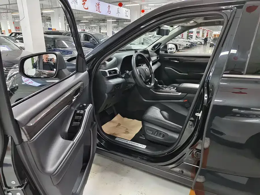 Toyota Highlander Highlander 2022 Dual Engine 2.5L 4WD Supreme Edition 7 Seaters 2022 — миниатюра 5