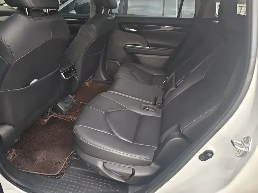 Toyota Highlander Highlander 2022 380T 4WD Luxury Edition 7 Seaters 2024 — миниатюра 5