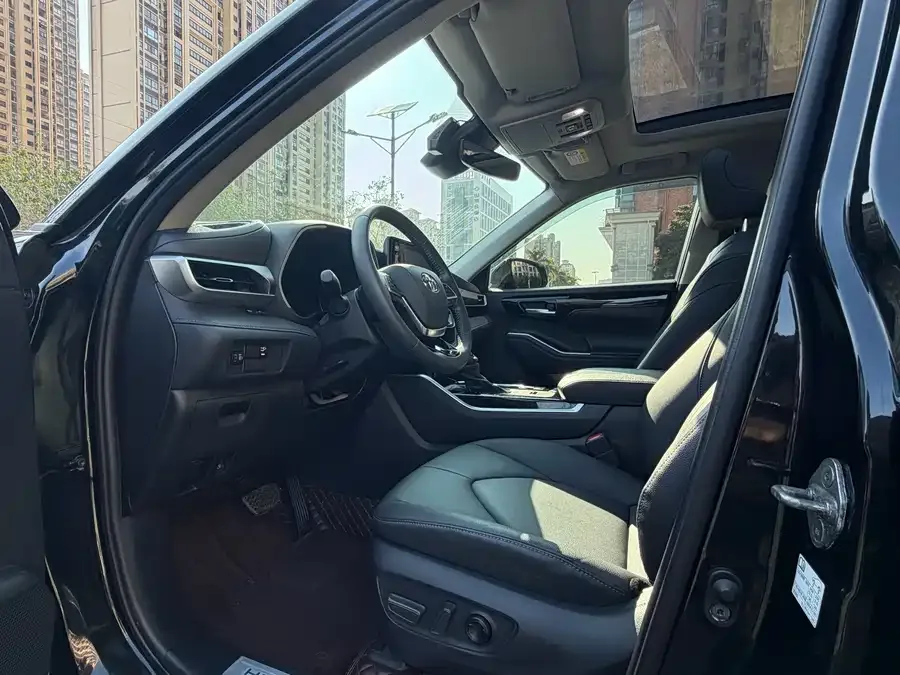 Toyota Highlander Highlander 2022 Dual Engine 2.5L 4WD Luxury Edition 7 Seaters 2023 — миниатюра 4