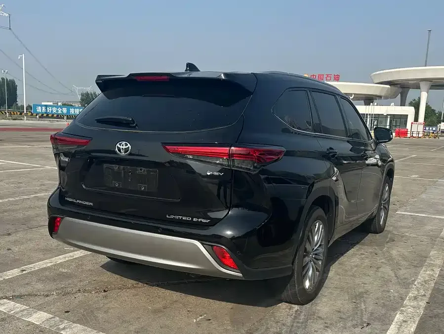 Toyota Highlander Highlander 2024 2.5L Intelligent Electric Hybrid Dual Engine 4WD Supreme Edition 7 Seaters 2025 — миниатюра 2