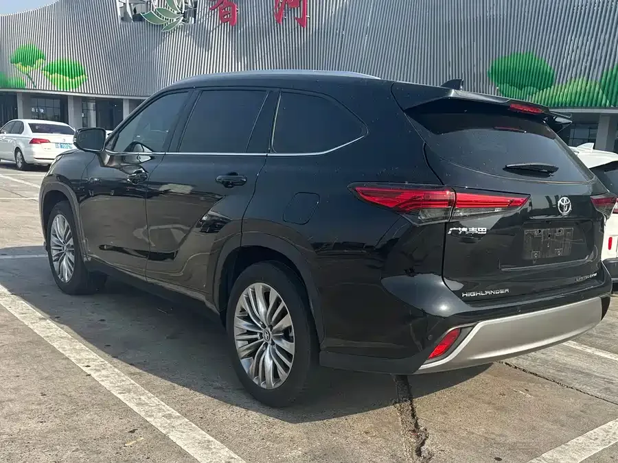 Toyota Highlander Highlander 2024 2.5L Intelligent Electric Hybrid Dual Engine 4WD Supreme Edition 7 Seaters 2025 — миниатюра 4