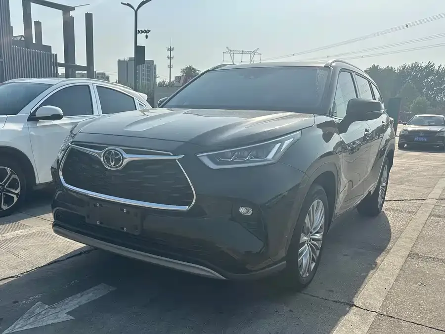 Toyota Highlander 2025