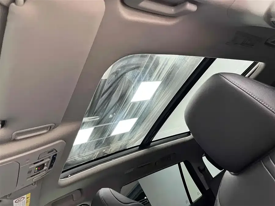 Toyota Highlander Highlander 2022 380T 4WD Premium Edition 7 Seaters 2023 — миниатюра 3