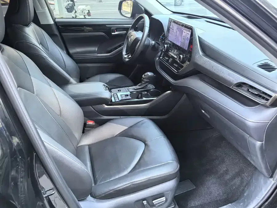 Toyota Highlander Highlander 2023 2.5L Intelligent Electric Hybrid Dual Engine 4WD Knight Edition 7 Seaters 2024 — миниатюра 2