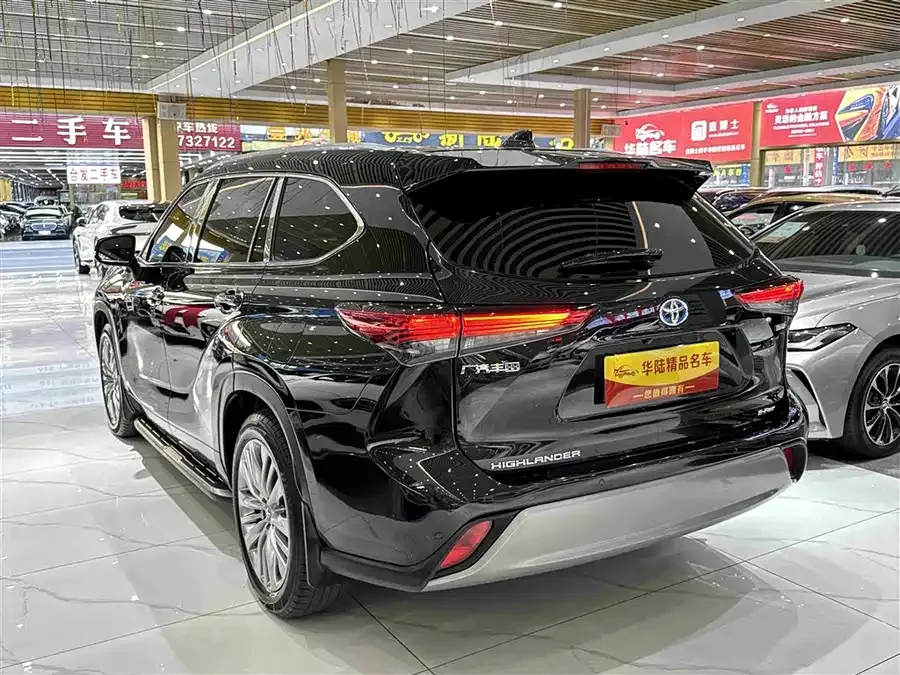 Toyota Highlander Highlander 2022 Dual Engine 2.5L 4WD Premium Edition 7 Seaters 2022 — миниатюра 5
