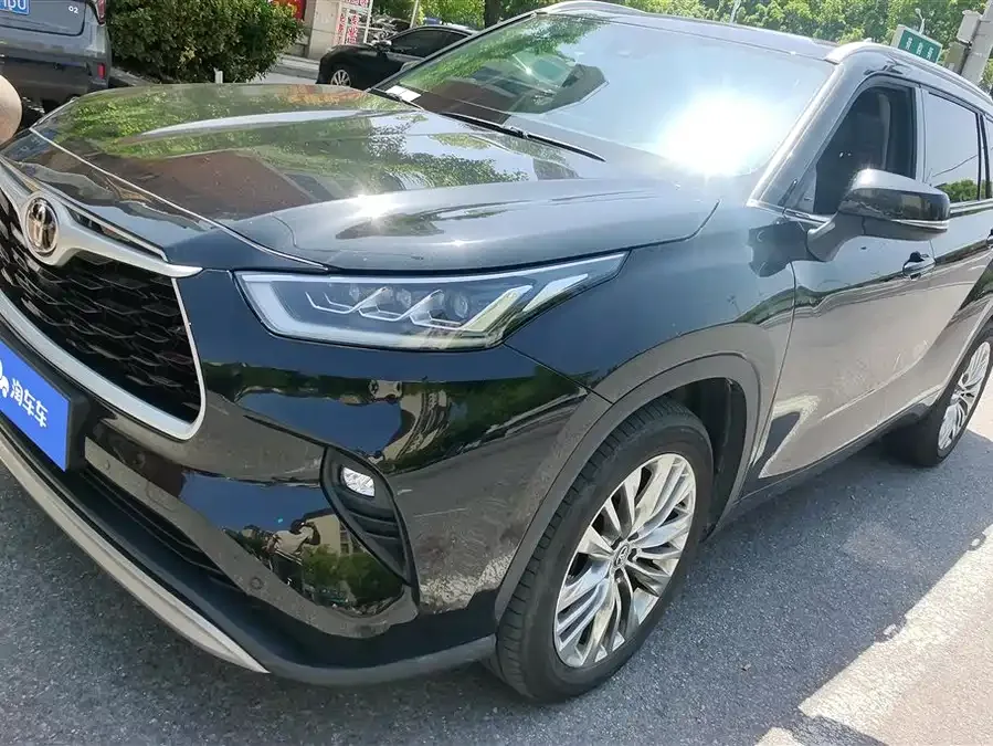 Toyota Highlander 2025