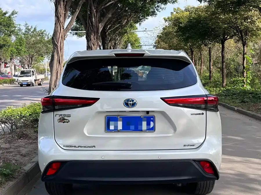 Toyota Highlander Highlander 2022 Dual Engine 2.5L 2WD Elite Edition 7 Seaters 2022 — миниатюра 4