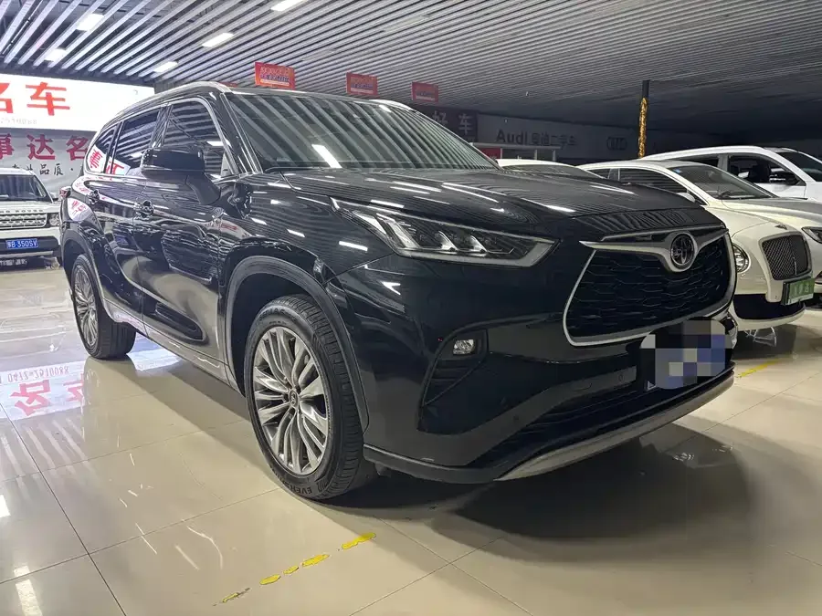 Toyota Highlander Highlander 2022 380T 4WD Premium Edition 7 Seaters 2023 — миниатюра 5