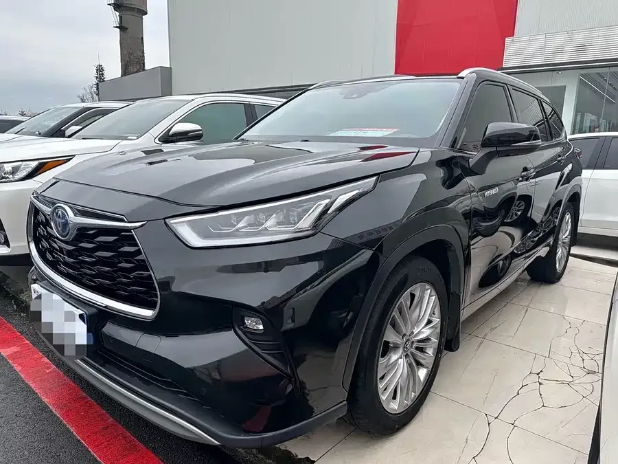 Toyota Highlander Highlander 2022 Dual Engine 2.5L 4WD Supreme Edition 7 Seaters 2022 — фото 1, купить с доставкой в Москву
