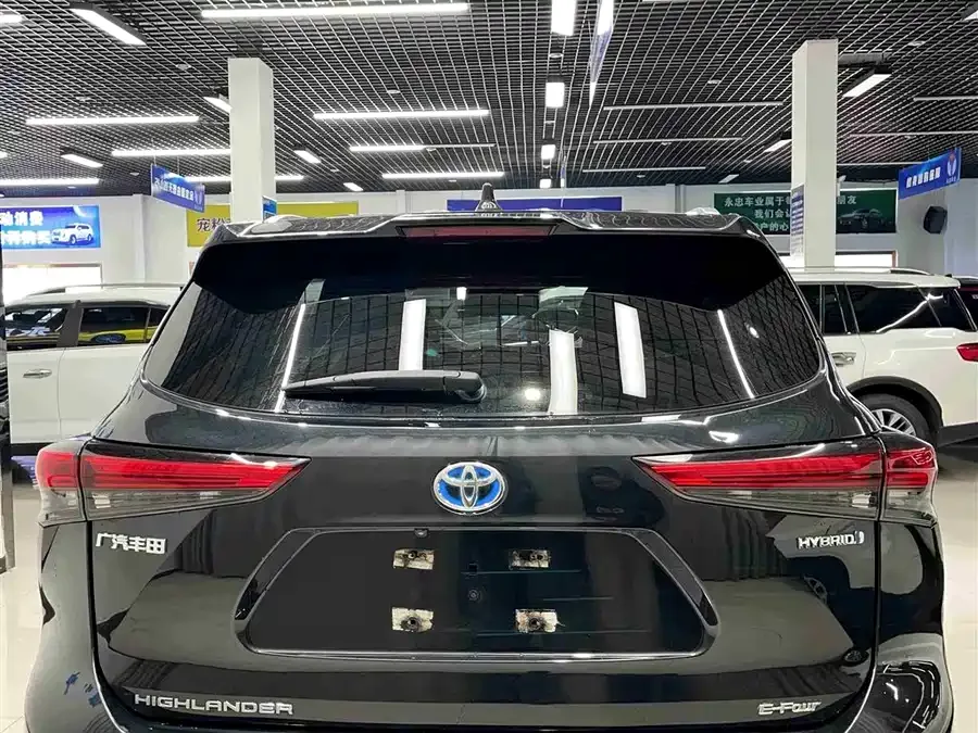 Toyota Highlander Highlander 2022 Dual Engine 2.5L 4WD Premium Edition 7 Seaters 2022 — миниатюра 2