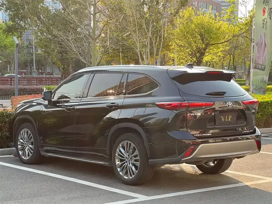 Toyota Highlander 2024 Highlander 380T AWD Supreme 7-seater 2024 — миниатюра 5