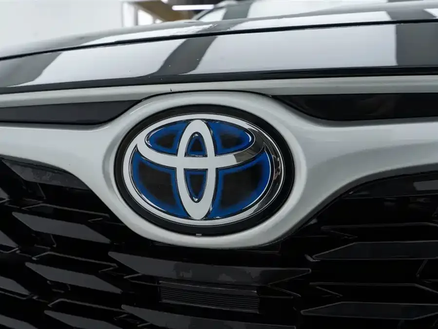 Toyota Highlander Highlander 2023 2.5L Intelligent Electric Hybrid Dual Engine 4WD Premium Edition 7 Seaters 2024 — миниатюра 3