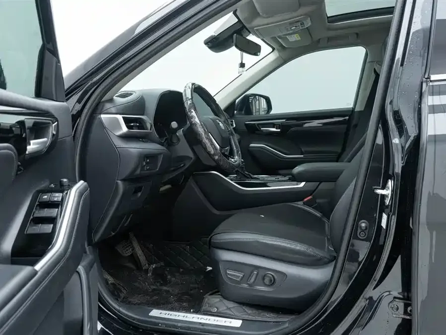 Toyota Highlander Highlander 2023 2.5L Intelligent Electric Hybrid Dual Engine 4WD Premium Edition 7 Seaters 2024 — миниатюра 4
