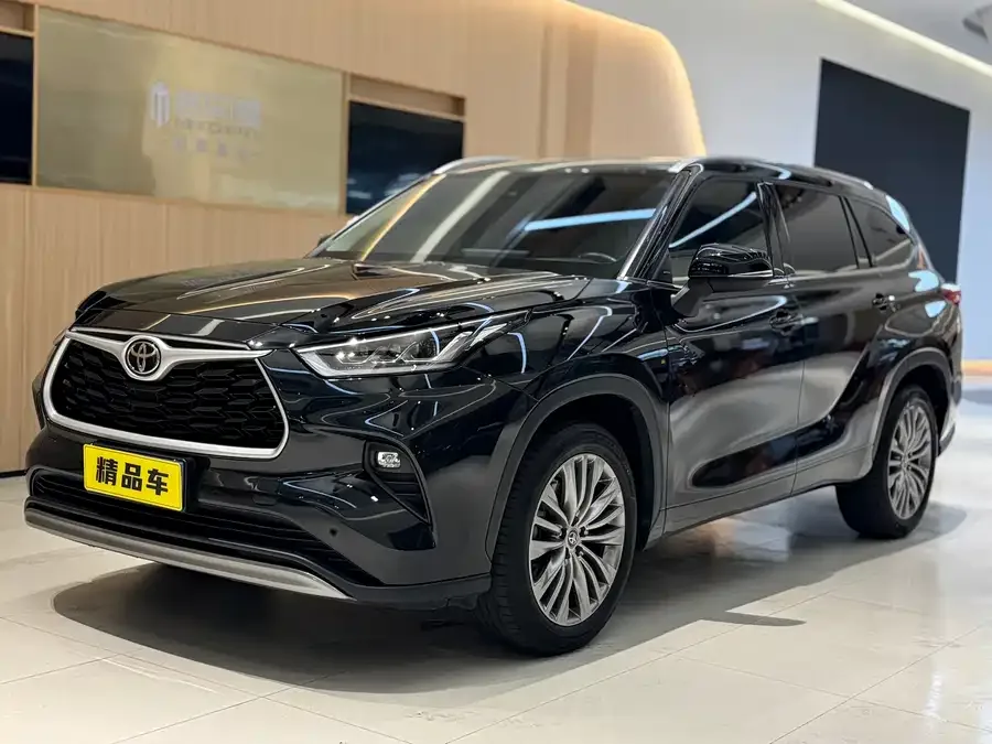 Toyota Highlander Highlander 2024 380T 4WD Premium Edition 7 Seaters 2024 — фото 1, купить с доставкой в Москву