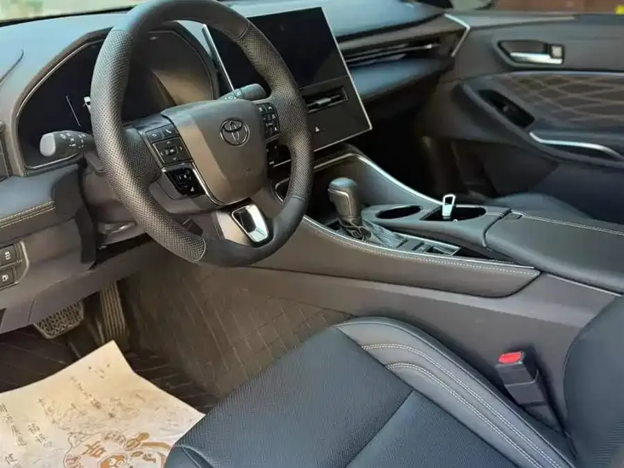 Toyota Avalon Avalon 2024 2.0L Luxury Edition 2025 — миниатюра 5