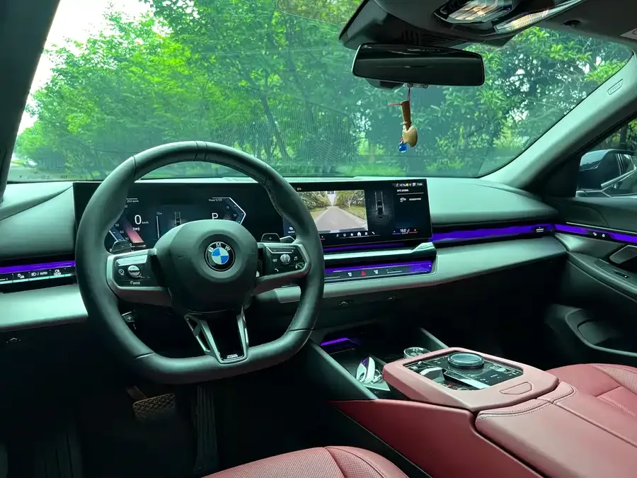 BMW 5 Series BMW 5 Series 2025 525Li M Sport Package 2025 — миниатюра 5