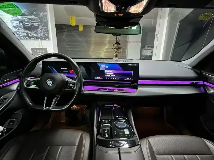 BMW 5 Series BMW 5 Series 2025 530Li Leading M Sport Package 2025 — миниатюра 4
