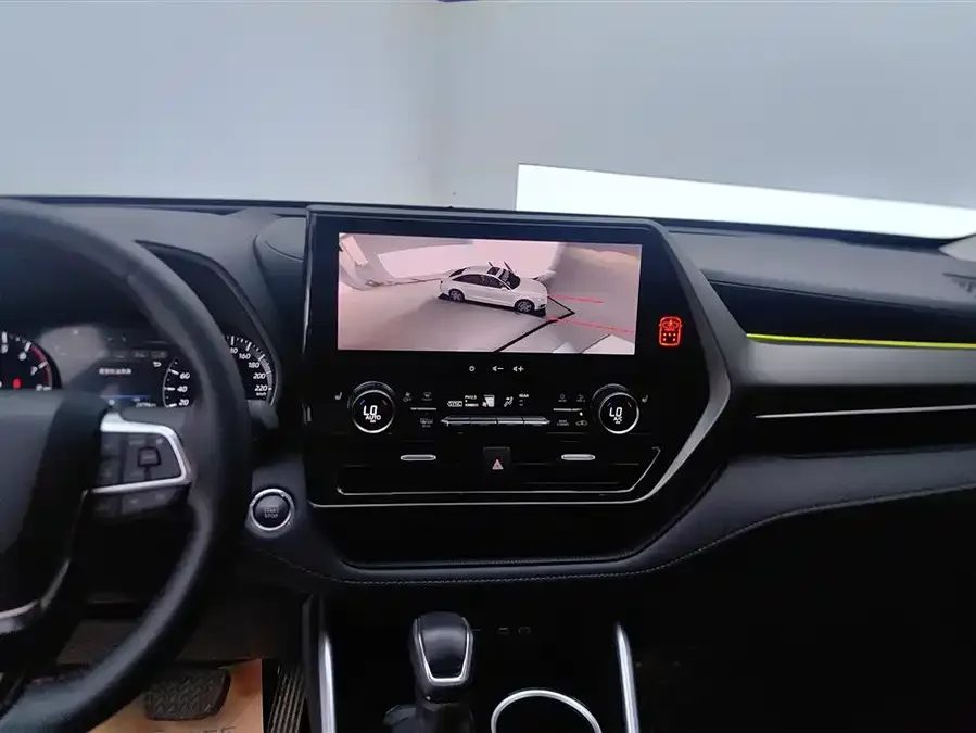 Toyota Highlander Highlander 2022 380T 4WD Premium Edition 7 Seaters 2024 — миниатюра 4