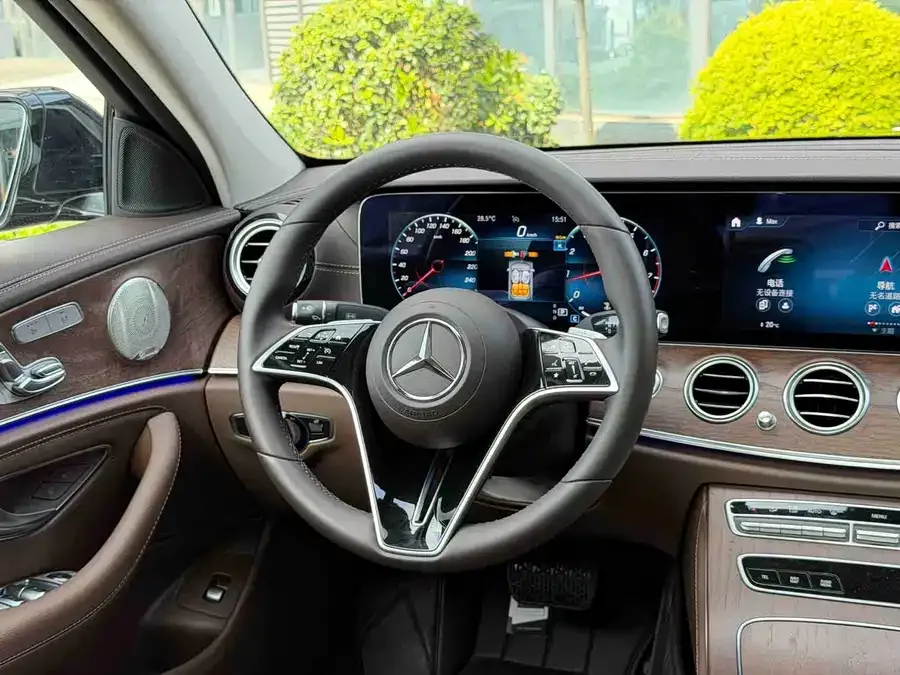 Mercedes-Benz E-Class Mercedes-Benz E-Class 2023 E 300 L Luxury Edition 2023 — миниатюра 3