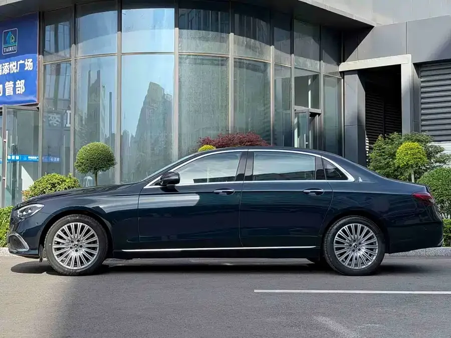 Mercedes-Benz E-Class Mercedes-Benz E-Class 2023 E 300 L Luxury Edition 2023 — миниатюра 4