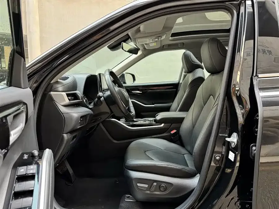 Toyota Highlander Highlander 2022 380T 4WD Luxury Edition 7 Seaters 2024 — миниатюра 3