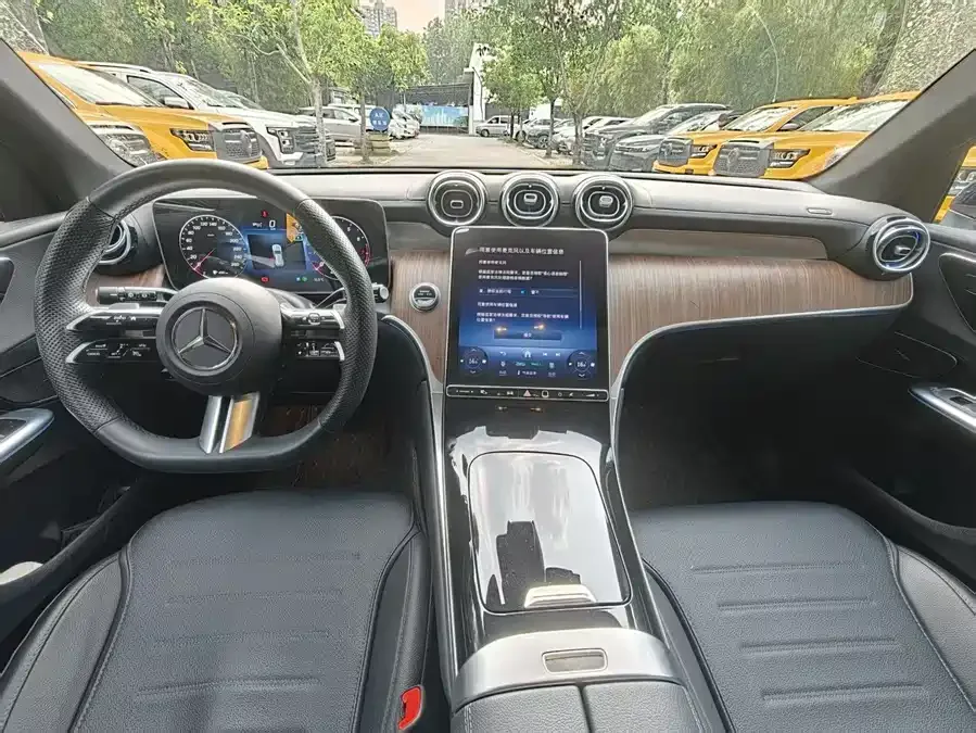 Mercedes-Benz GLC-Class Mercedes-Benz GLC 2023 GLC 300 L 4MATIC dynamic 7-seater 2023 — миниатюра 3