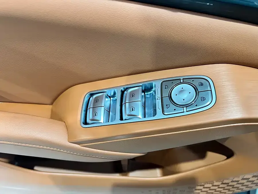 Haval Xiaolong MAX Haval Xiaolong MAX 2025 Hi4 165 Ultra Intelligent Driving Edition 2025 — миниатюра 5